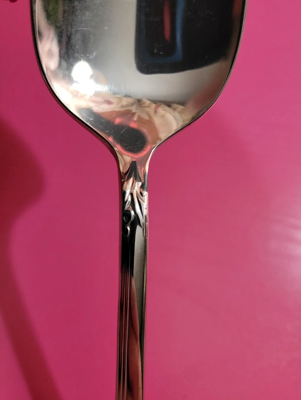 Oneida Golden Damask Rose Soup Spoon Stainless Gold Accent (1393)